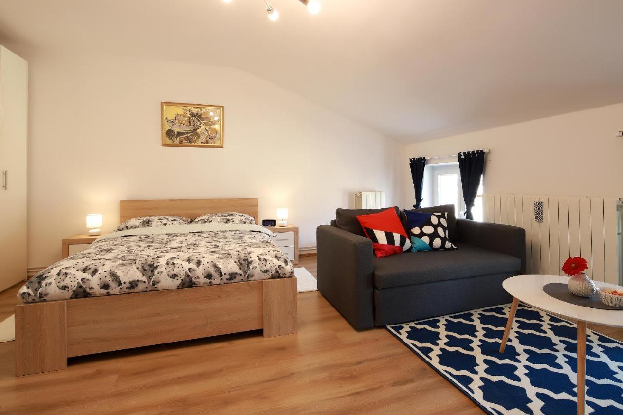 Sweet Loft Apartment "Blue" In Rijeka Center Exterior foto